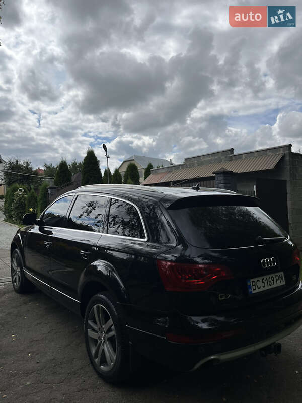 Внедорожник / Кроссовер Audi Q7 2012 в Луцке