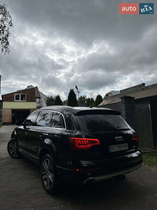 Внедорожник / Кроссовер Audi Q7 2012 в Луцке