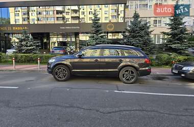 Внедорожник / Кроссовер Audi Q7 2006 в 
