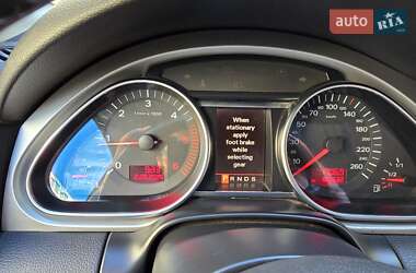 Внедорожник / Кроссовер Audi Q7 2006 в 
