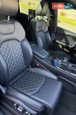 Внедорожник / Кроссовер Audi Q7 2017 в 