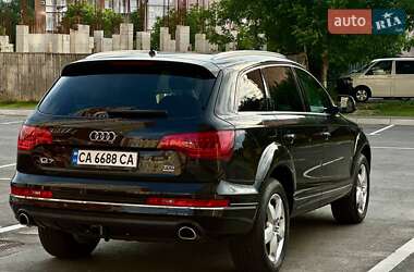Внедорожник / Кроссовер Audi Q7 2015 в 