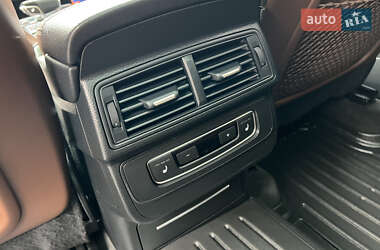 Внедорожник / Кроссовер Audi Q7 2017 в 