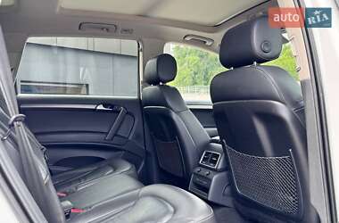 Внедорожник / Кроссовер Audi Q7 2015 в 