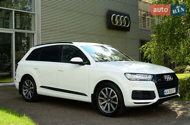 Внедорожник / Кроссовер Audi Q7 2019 в 