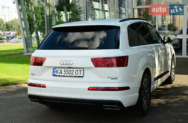 Внедорожник / Кроссовер Audi Q7 2019 в 