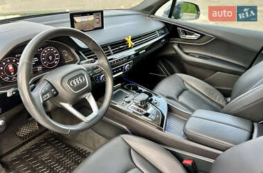 Внедорожник / Кроссовер Audi Q7 2019 в 