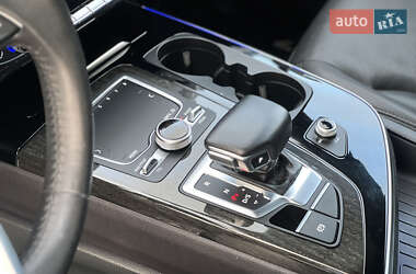 Внедорожник / Кроссовер Audi Q7 2019 в 