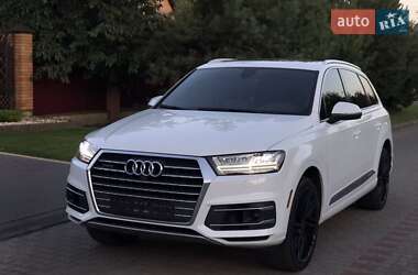 Позашляховик / Кросовер Audi Q7 2017 в Луцьку