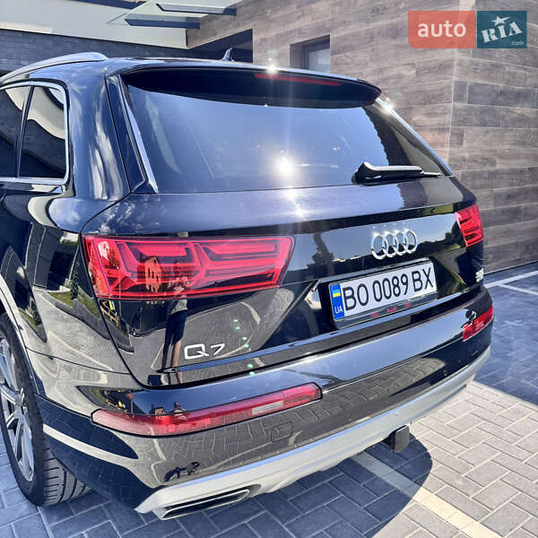 Внедорожник / Кроссовер Audi Q7 2017 в Тернополе