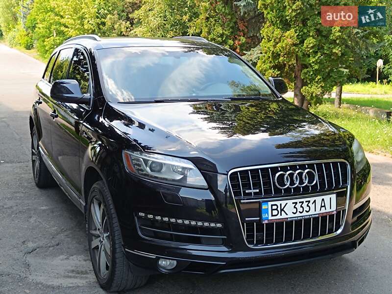 Внедорожник / Кроссовер Audi Q7 2014 в Ровно