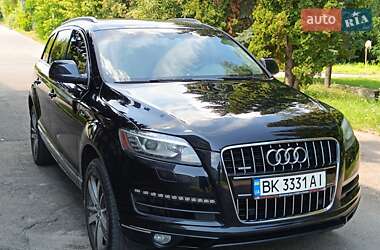 Внедорожник / Кроссовер Audi Q7 2014 в 