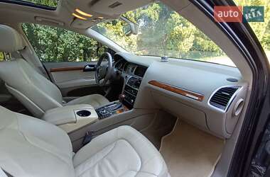 Внедорожник / Кроссовер Audi Q7 2014 в 