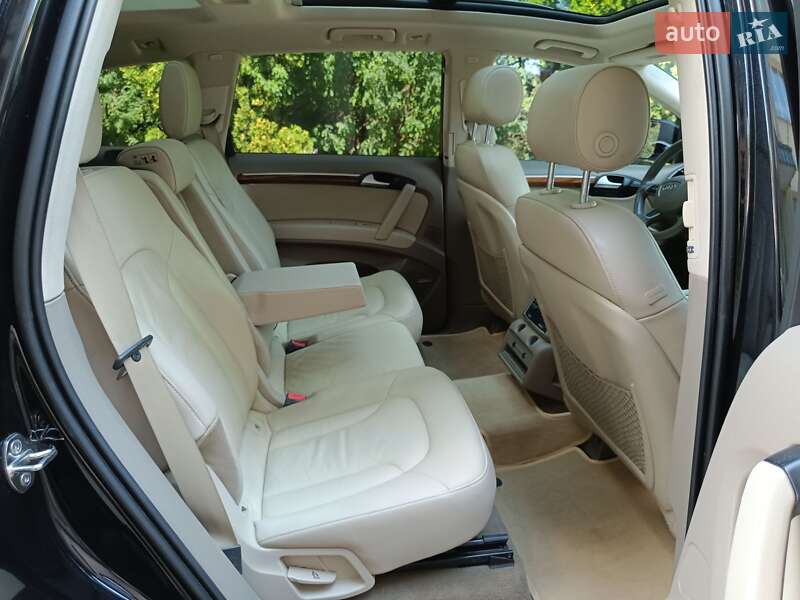 Внедорожник / Кроссовер Audi Q7 2014 в Ровно
