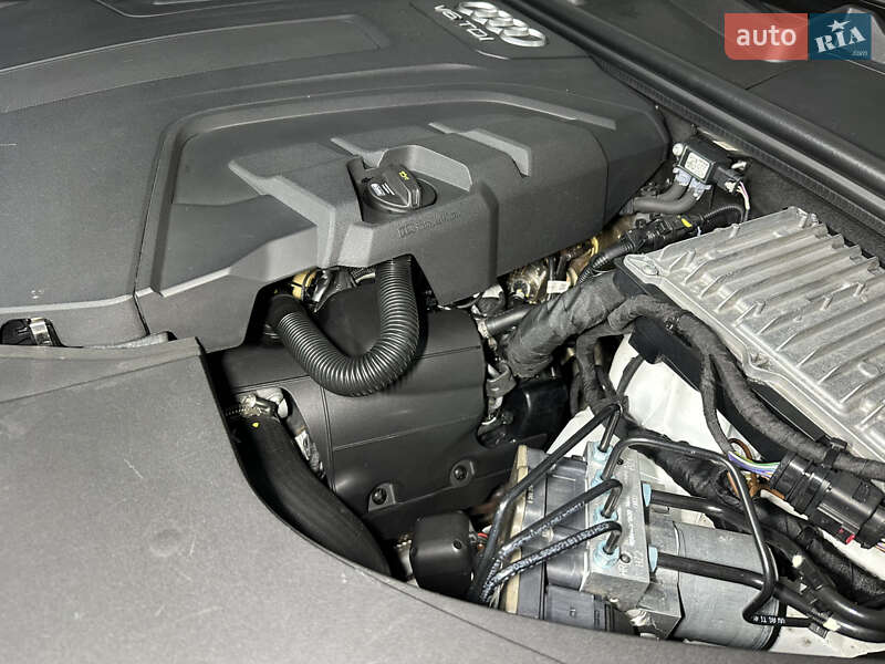 Позашляховик / Кросовер Audi Q7 2018 в Києві