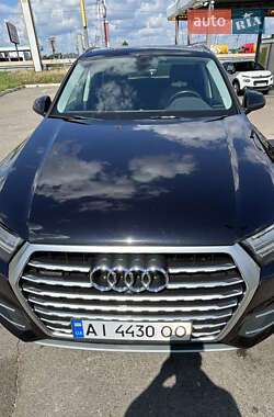 Внедорожник / Кроссовер Audi Q7 2018 в 