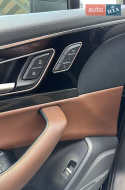 Внедорожник / Кроссовер Audi Q7 2018 в 