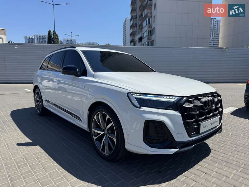 Внедорожник / Кроссовер Audi Q7 2025 в Одессе