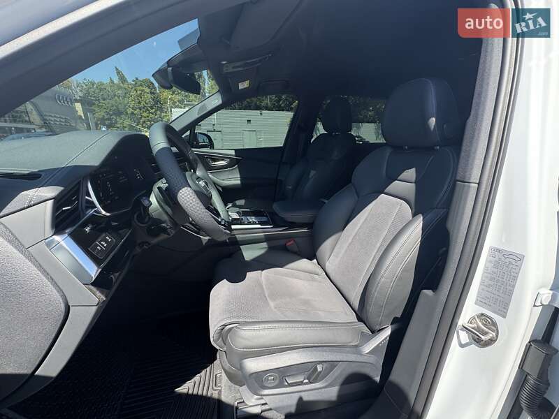 Внедорожник / Кроссовер Audi Q7 2025 в Одессе