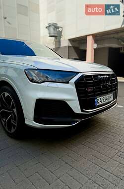Внедорожник / Кроссовер Audi Q7 2020 в 