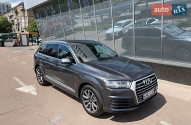 Внедорожник / Кроссовер Audi Q7 2018 в 