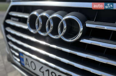Внедорожник / Кроссовер Audi Q7 2016 в 