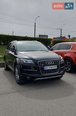 Позашляховик / Кросовер Audi Q7 2012 в Луцьку
