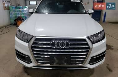 Внедорожник / Кроссовер Audi Q7 2019 в 