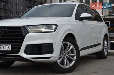 Внедорожник / Кроссовер Audi Q7 2019 в 