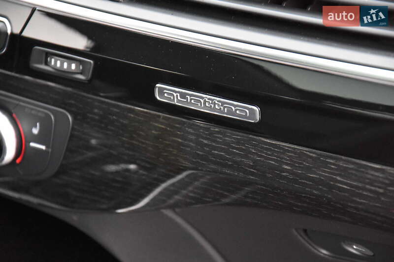 Позашляховик / Кросовер Audi Q7 2019 в Львові