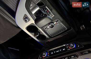 Внедорожник / Кроссовер Audi Q7 2017 в 