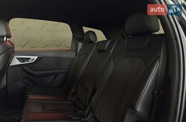 Внедорожник / Кроссовер Audi Q7 2017 в 