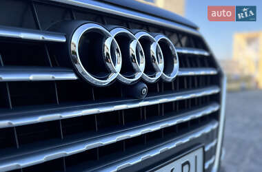 Внедорожник / Кроссовер Audi Q7 2017 в 