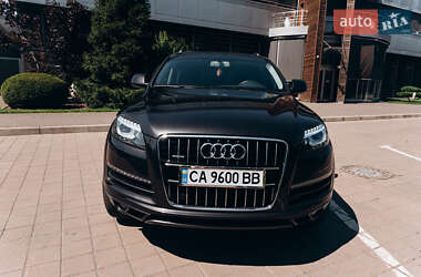 Позашляховик / Кросовер Audi Q7 2015 в 