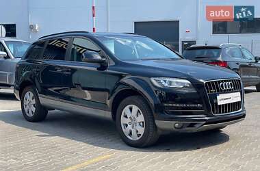 Внедорожник / Кроссовер Audi Q7 2013 в 