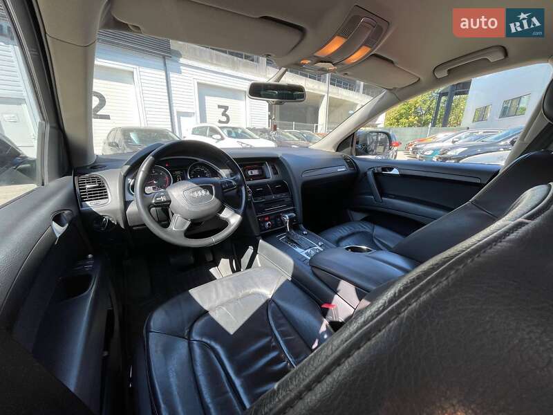 Внедорожник / Кроссовер Audi Q7 2013 в Одессе