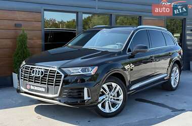 Внедорожник / Кроссовер Audi Q7 2020 в 
