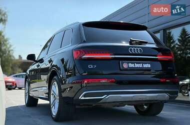 Внедорожник / Кроссовер Audi Q7 2020 в 