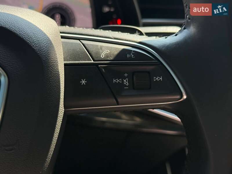 Позашляховик / Кросовер Audi Q7 2020 в Рівному фото 39 Позашляховик / Кросовер Audi Q7 2020 в Рівному