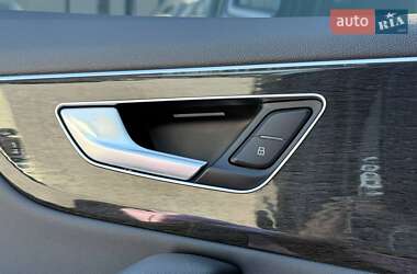 Внедорожник / Кроссовер Audi Q7 2020 в 