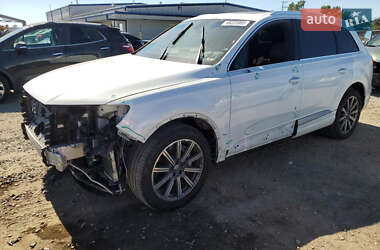 Позашляховик / Кросовер Audi Q7 2018 в Києві