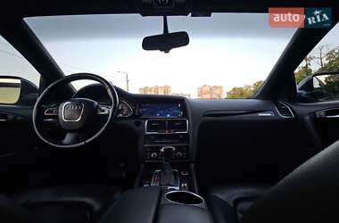 Внедорожник / Кроссовер Audi Q7 2013 в 