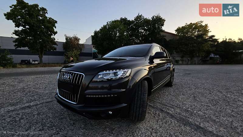 Позашляховик / Кросовер Audi Q7 2013 в Одесі