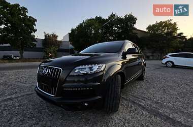Внедорожник / Кроссовер Audi Q7 2013 в 