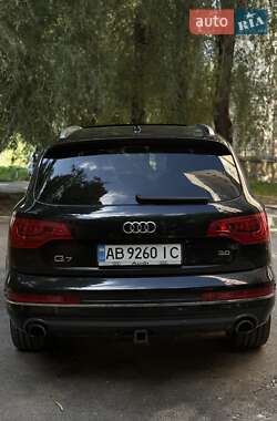Внедорожник / Кроссовер Audi Q7 2013 в 
