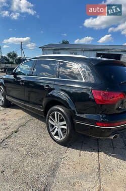 Внедорожник / Кроссовер Audi Q7 2015 в 