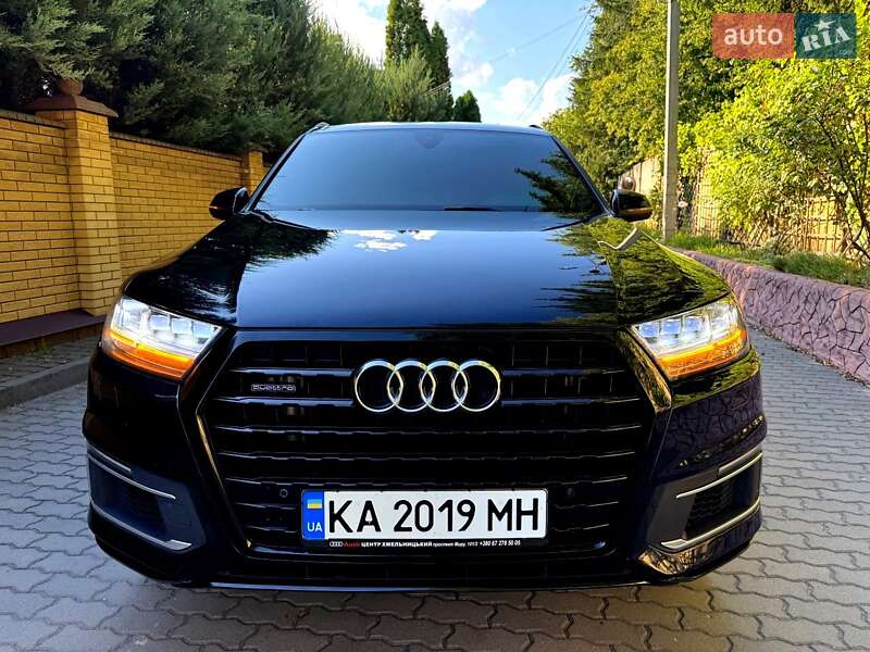 Внедорожник / Кроссовер Audi Q7 2016 в Хмельницком