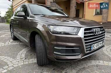 Внедорожник / Кроссовер Audi Q7 2019 в 