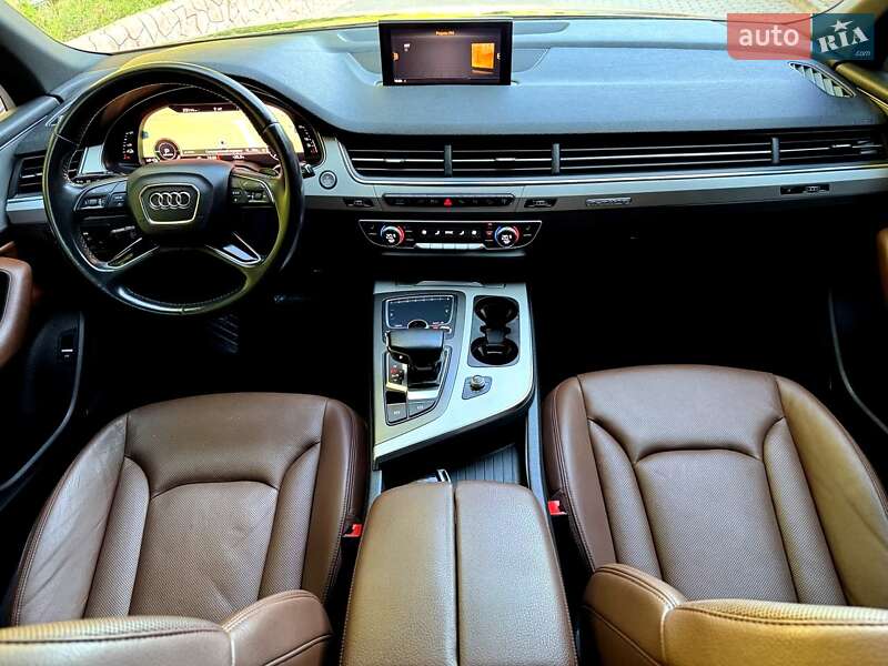 Внедорожник / Кроссовер Audi Q7 2016 в Хмельницком