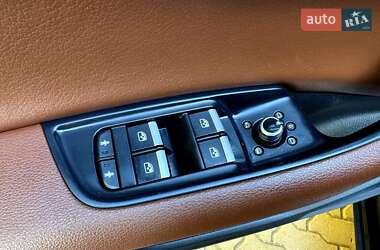 Внедорожник / Кроссовер Audi Q7 2016 в 